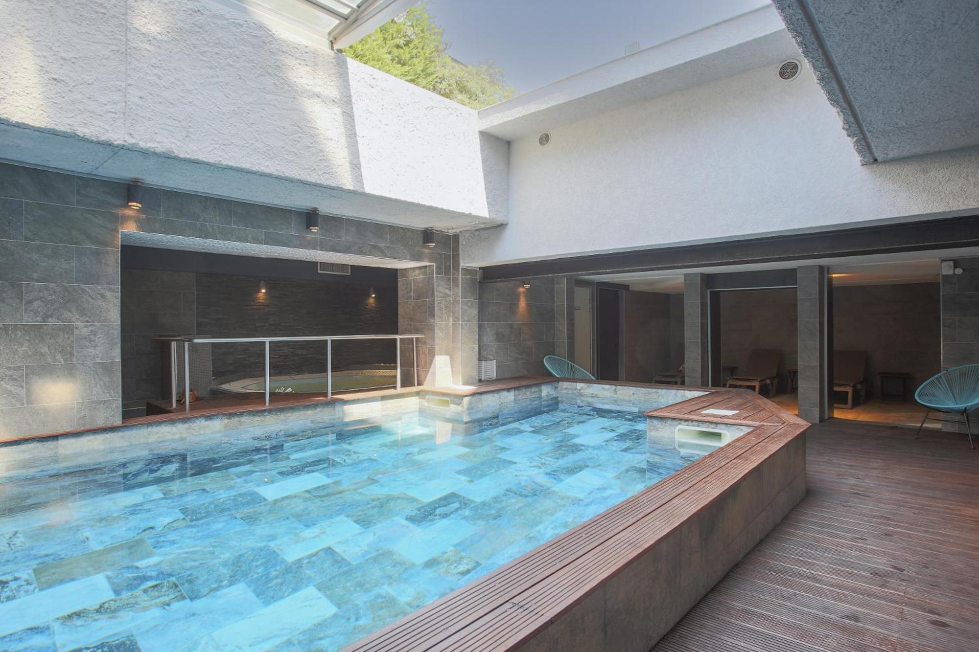 Hotel Brise De Mer - Piscine Interieure & Exterieure Saint-Raphaël Exterior foto